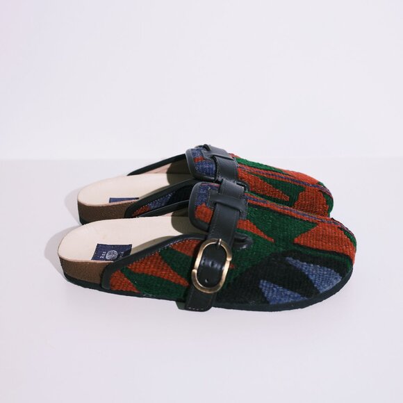 Res Ipsa Kilim Clogs – Handmade in Morocco – Size 9 W / 7.5 M - Picture 2 of 4